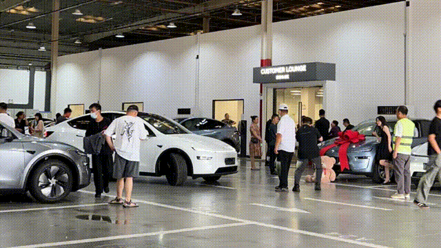 623(2) 00_00_00-00_00_30 [640i].gif